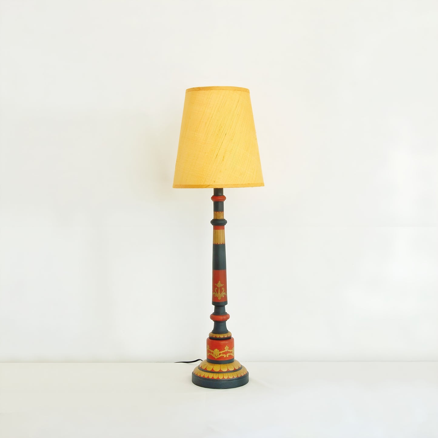 Traditional Red Table Lamp
